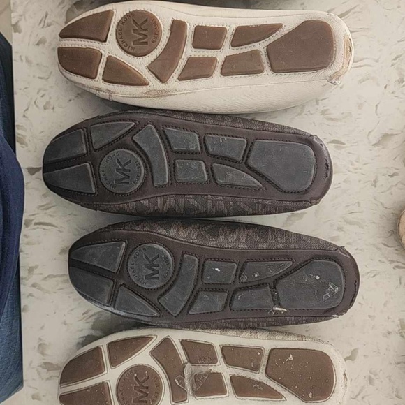 3 Authentic Michael Kors size 6 flats - Picture 4 of 4